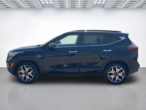 Used 2023 Kia Seltos SX w/ SX Sunroof Package AWD/4WD image 3