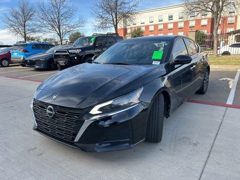 Used 2023 Nissan Altima 2.5 SV image 7