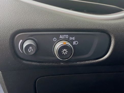 Used 2024 Chevrolet Malibu LT image 17