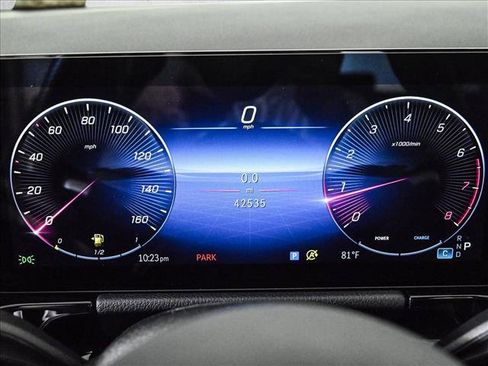 Used 2024 Mercedes-Benz GLA 250 4MATIC image 11