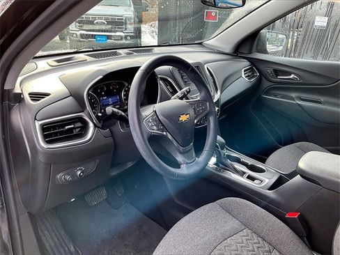 Used 2023 Chevrolet Equinox LT w/ Driver Convenience Package image 14