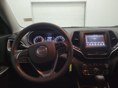 Used 2020 Jeep Cherokee Latitude image 22