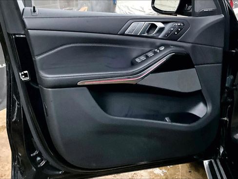 Used 2019 BMW X7 xDrive50i w/ M Sport Package image 26