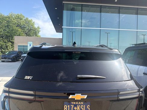 Used 2026 Chevrolet Traverse High Country FWD image 5
