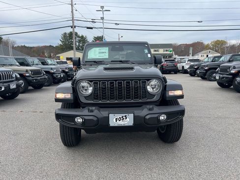 New 2026 Jeep Gladiator Sport image 2