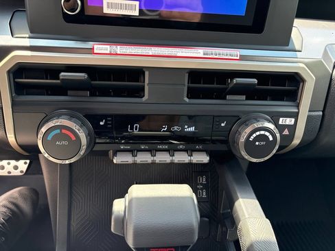 Certified 2026 Toyota Tacoma TRD Sport AWD/4WD image 25