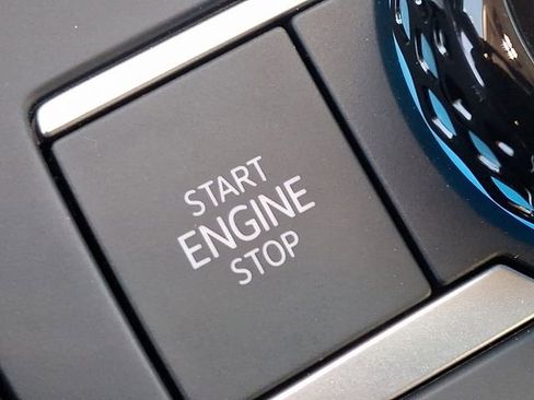 New 2025 Volkswagen Tiguan S image 15