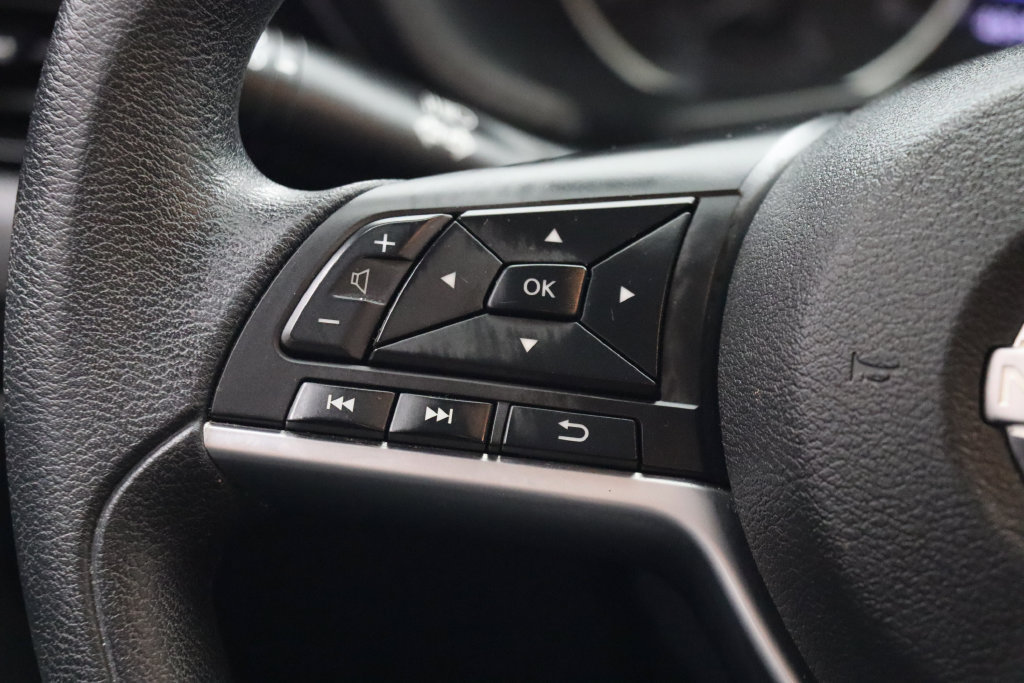 Used 2024 Nissan Sentra SV FWD image 15