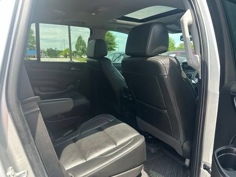 Used 2020 Chevrolet Tahoe LT w/ Luxury Package AWD/4WD image 10