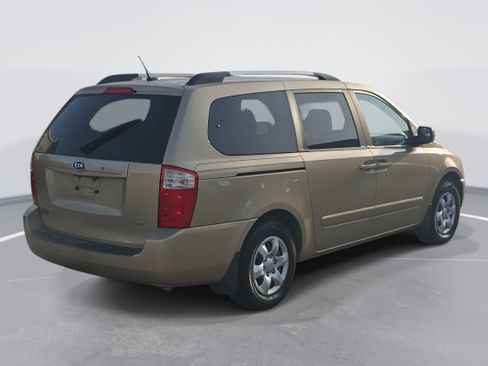 Used 2009 Kia Sedona LX image 5