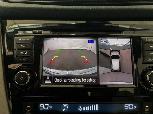 Used 2019 Nissan Rogue Sport SL w/ Premium Package image 25