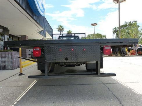 Used 2018 Ford F550 2WD Regular Cab Super Duty image 13