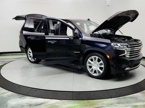 Used 2021 Chevrolet Tahoe High Country AWD/4WD image 10