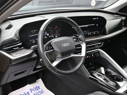 Used 2025 Audi Q5 Premium w/ Convenience Package AWD/4WD image 16