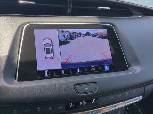 Certified 2022 Cadillac XT4 Sport FWD image 9
