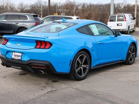 Used 2024 Ford Mustang Premium image 3