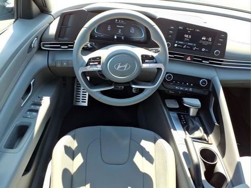 New 2026 Hyundai Elantra Sport FWD image 11