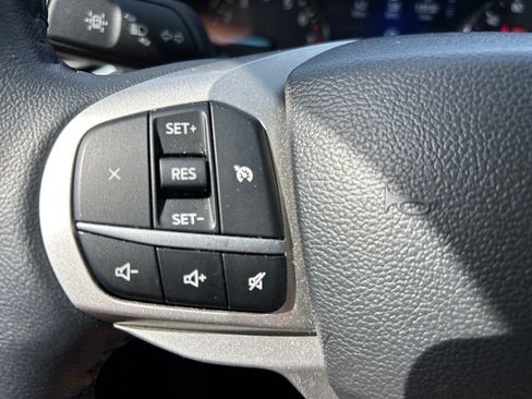 Used 2023 Ford Explorer XLT w/ Equipment Group 202A image 25