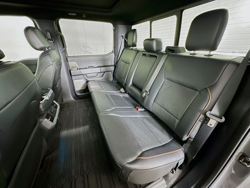 Used 2024 Ford F150 Lariat w/ FX4 Off-Road Package image 28