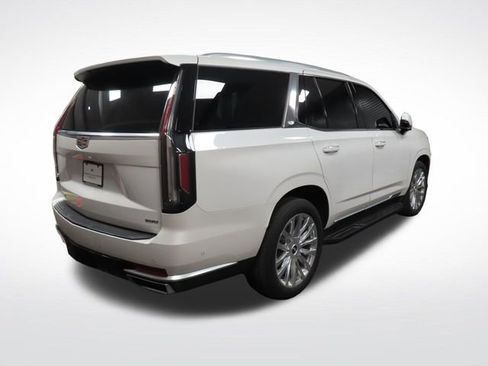Certified 2024 Cadillac Escalade Premium Luxury w/ Performance Package AWD/4WD image 5