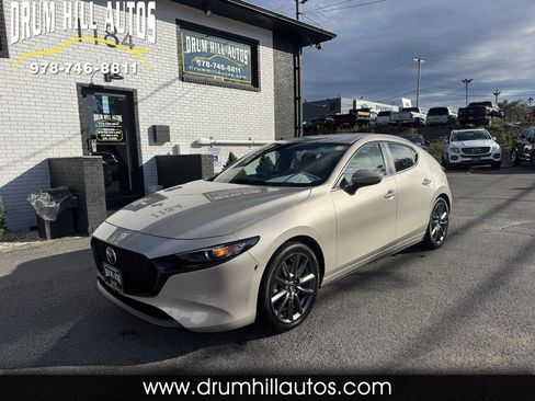 Used 2023 MAZDA MAZDA3 s FWD image 1