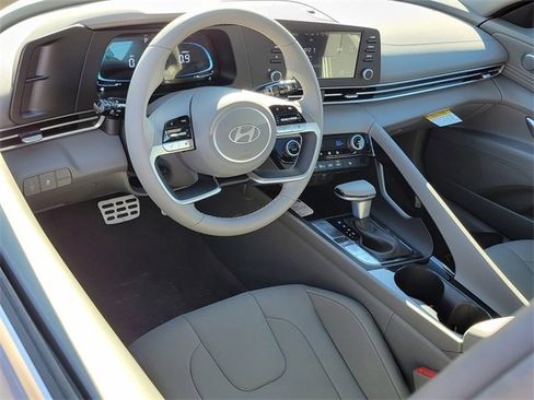 New 2026 Hyundai Elantra SEL Sport Premium image 3