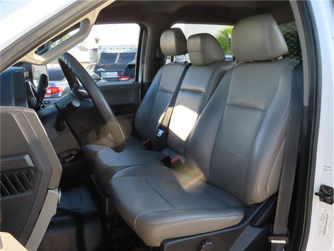 Used 2022 Ford F550 XL w/ Power Equipment Group image 12