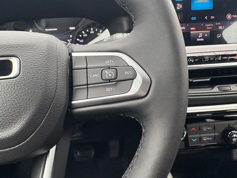 New 2026 Jeep Compass Latitude image 22