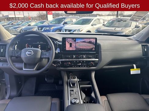 New 2026 Nissan Pathfinder Platinum image 13