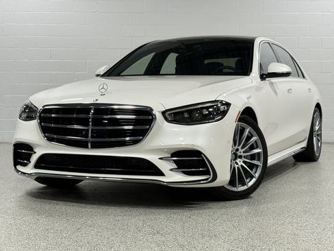 Used 2023 Mercedes-Benz S 500 4MATIC w/ AMG Line image 2