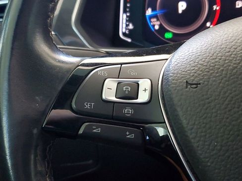 Used 2019 Volkswagen Tiguan SEL Premium R-Line FWD image 23