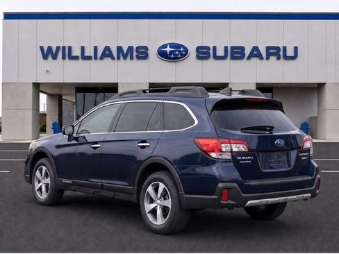 Used 2014 Subaru Outback 3.6R Limited AWD/4WD image 5