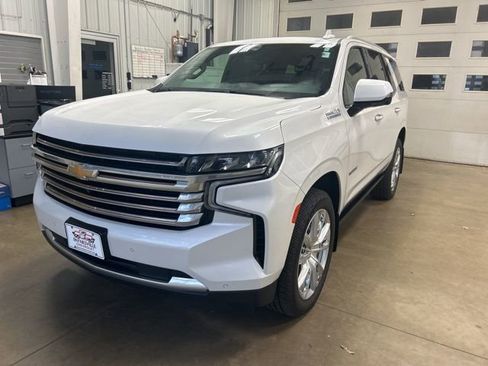 Used 2021 Chevrolet Tahoe High Country w/ Premium Package image 2