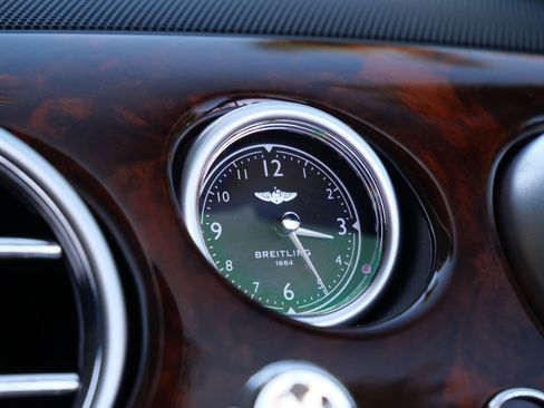 Used 2017 Bentley Continental GT image 23