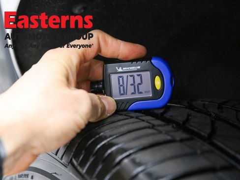 Used 2022 Cadillac Escalade ESV Sport w/ Touring Package image 33