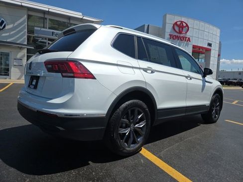 Used 2023 Volkswagen Tiguan SE FWD image 7