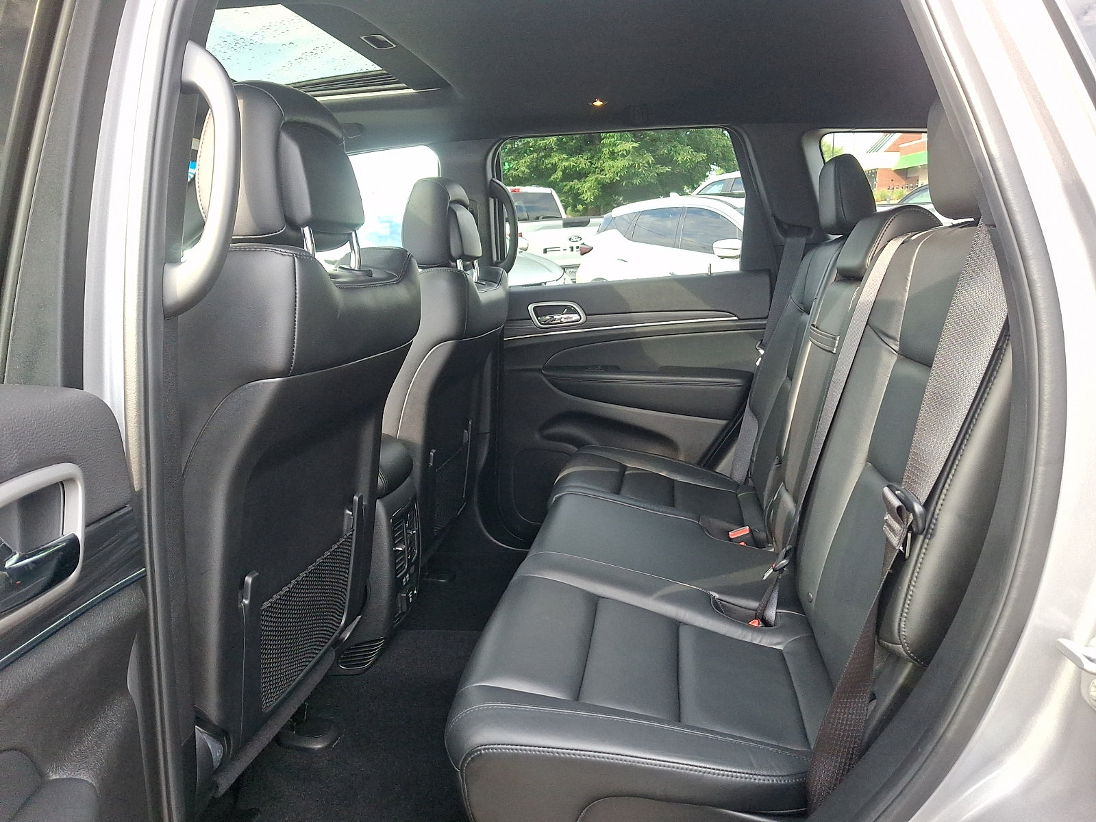 Used 2021 Jeep Grand Cherokee Limited AWD/4WD image 10