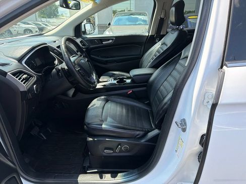 Used 2017 Ford Edge SEL w/ Equipment Group 201A AWD/4WD image 9