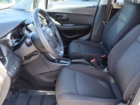 Used 2018 Chevrolet Trax LT image 20