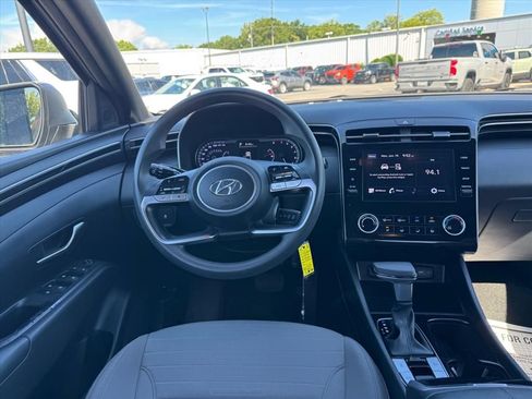 Used 2022 Hyundai Santa Cruz SE AWD/4WD image 13