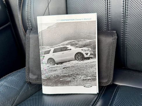Used 2019 Ford Expedition Platinum AWD/4WD image 34