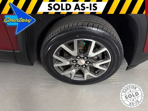 Used 2020 GMC Acadia SLE w/ Driver Convenience Package FWD image 9