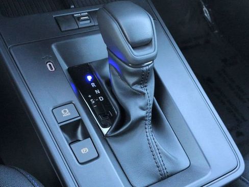 Certified 2026 Toyota Corolla Cross SE image 23