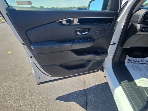 Used 2023 Honda Pilot Touring image 13
