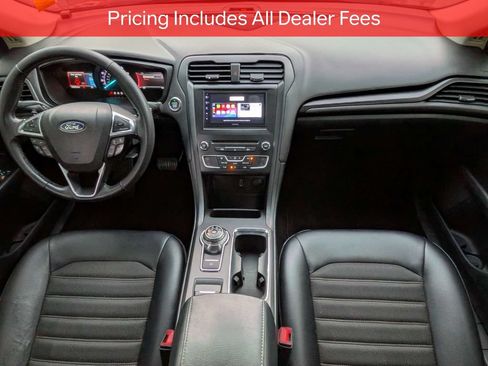 Used 2018 Ford Fusion SE w/ Equipment Group 201A FWD image 14