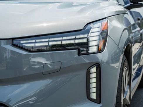 New 2026 Volvo EX90 Ultra AWD/4WD image 13