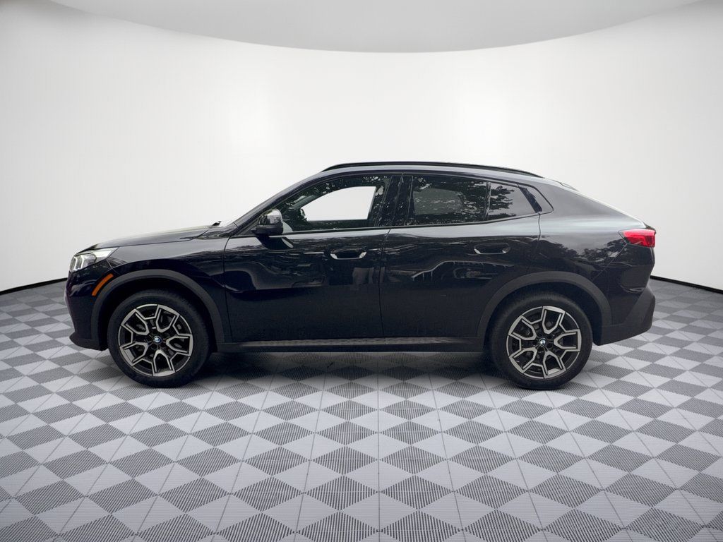 Used 2026 BMW X2 xDrive28i w/ Technology Package AWD/4WD image 2