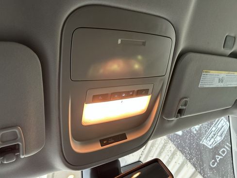 Used 2021 GMC Canyon Denali image 26