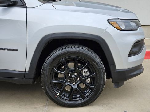 New 2026 Jeep Compass Latitude AWD/4WD image 7