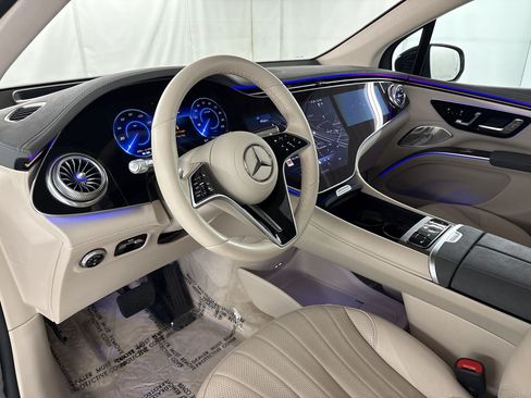 Certified 2024 Mercedes-Benz EQS 450+ SUV image 4